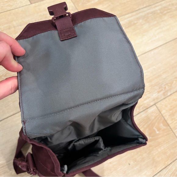 5.11 Tactical Wine / Bottle Carrier Bag - Two-Compartment - Maroon - Picture 5 of 7